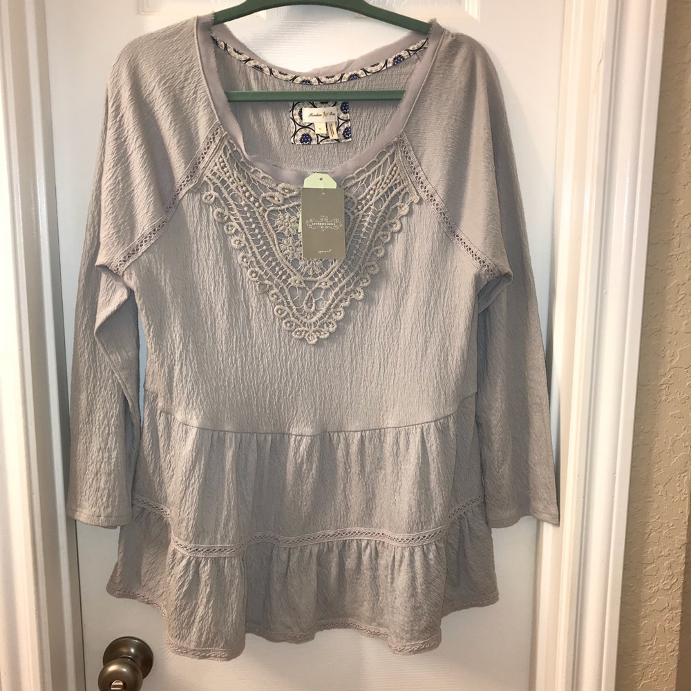 NWT Anthropologie Meadow Rue Blouse- L
